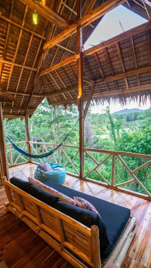 Barya Lang Villa- Native Villa With Jeepney Room El Nido Exterior photo