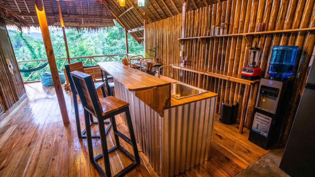 Barya Lang Villa- Native Villa With Jeepney Room El Nido Exterior photo